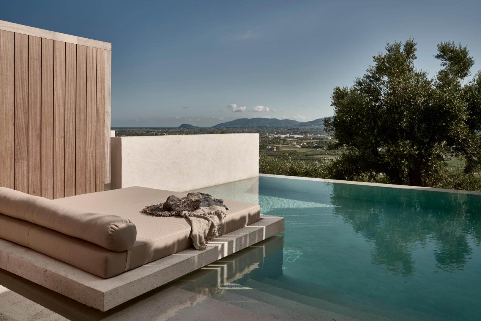 Executive Private Pool Suites (Sunset View)